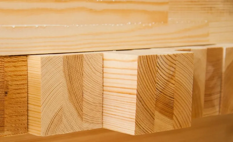 W jaki sposób producent kantówki wykorzystuje doświadczenie pracowników do zapewnienia powtarzalności jakości?