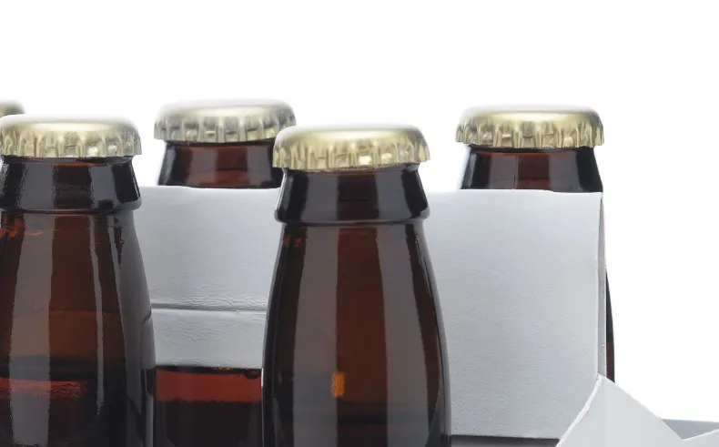 Jak opakowania na piwo wspierają komunikację wartości marki rzemieślniczej?