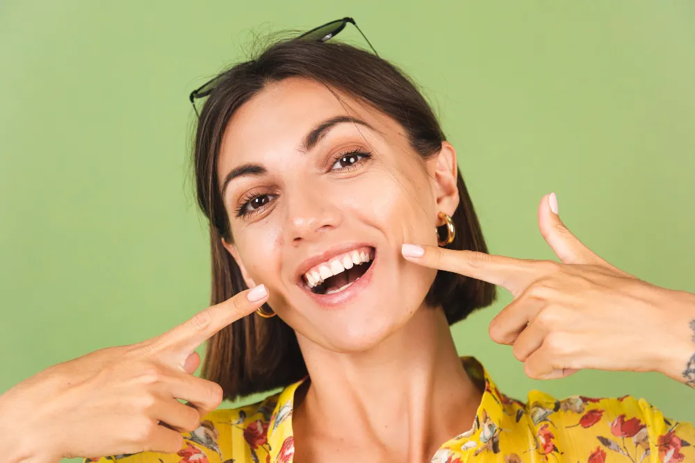 Jak długo utrzymują się efekty wybielania zębów i co zrobić, by ich nie stracić?