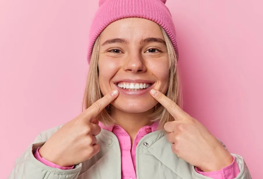 Czy palenie papierosów przekreśla długotrwałe efekty, jakie może dać wybielanie zębów?