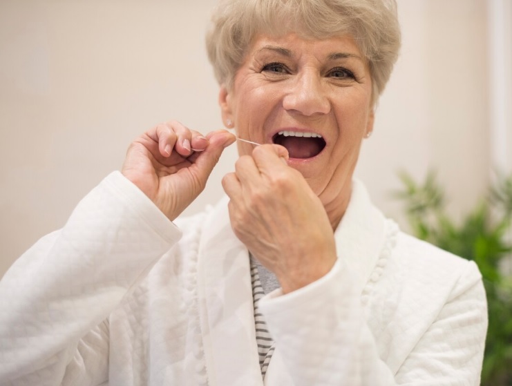 Czy produkty do higieny jamy ustnej mogą wspierać regenerację dziąseł?