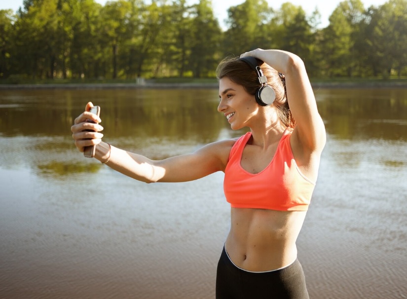 Czy pot nasila objawy AZS podczas wysiłku?
